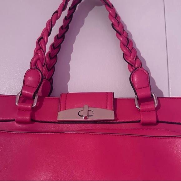 Classy Chic and Pretty Hot Pink pure / bag - Picture 5 of 8
